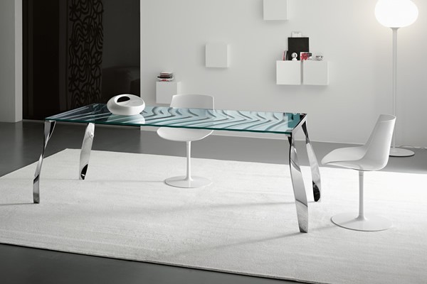 elegantni-stakleni-stolovi 