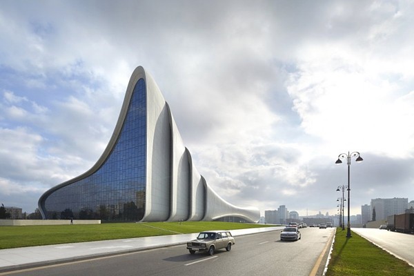 heydar-aliyev-centar-zaha-hadid 