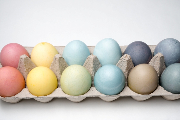 ideje-za-prirodno-farbanje-uskrsnjih-jaja 
