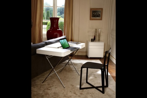 minimalisticka-italijanska-stolica 