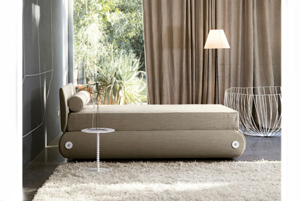 dizajn-koji-stedi-prostor-candy-sofa 
