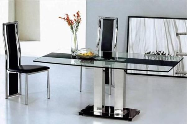 stakleni-stolovi-za-lep-dizajn-trpezarije 