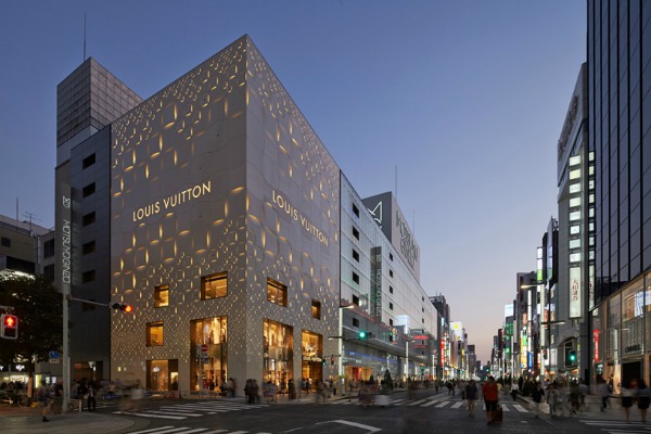fasada-louis-vuitton-prodavnice-u-tokiju 