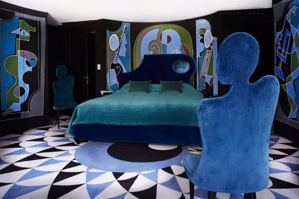 omaz-nadrealizmu-hotel-montana-u-parizu 