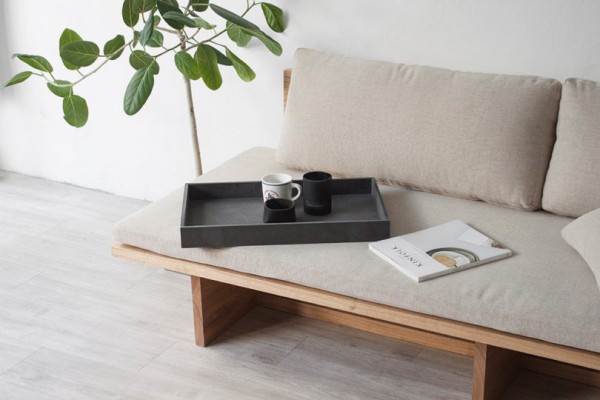blank-savrseno-minimalisticka-sofa 