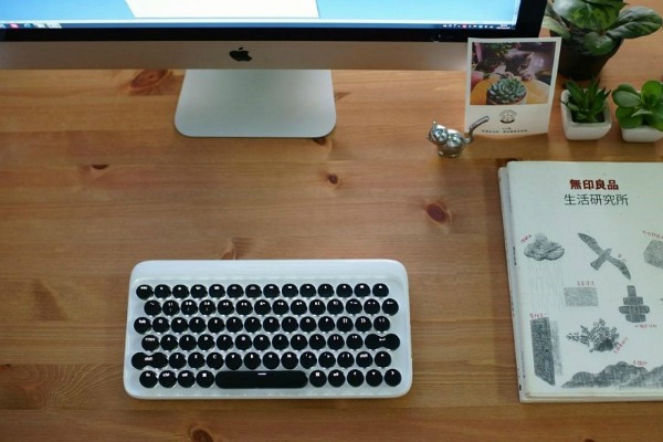 inovativna-tastatura-retro-duha 