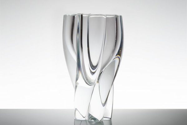 skulpturalne-vaze-japanskog-dizajnera-za-louis-vuitton 