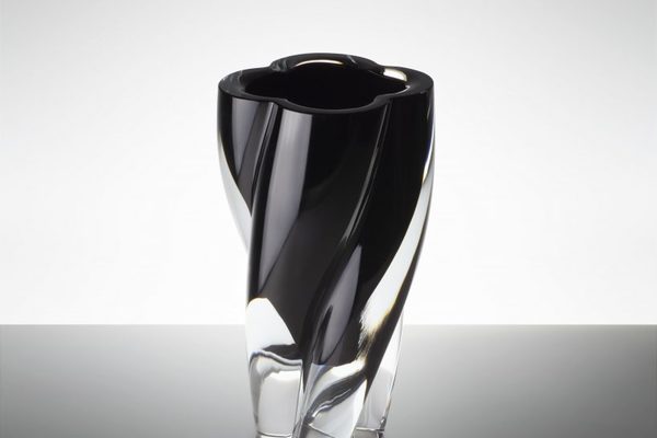 skulpturalne-vaze-japanskog-dizajnera-za-louis-vuitton 