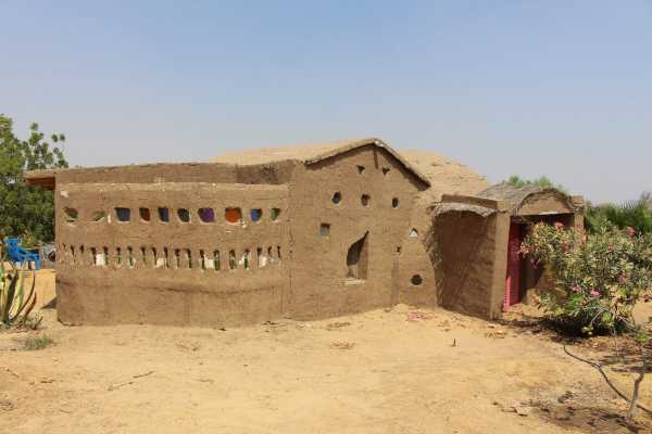 Egipćanin izgradio kuću iz snova od recikliranih materijala