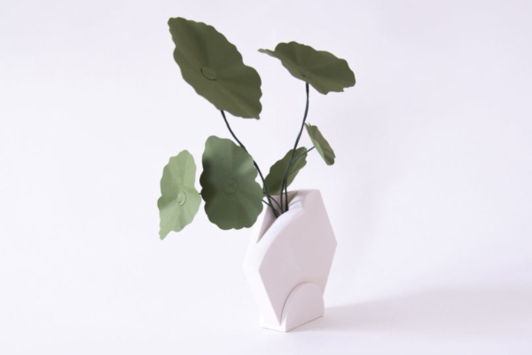Neobičan dizajn vaza s papirnim cvećem