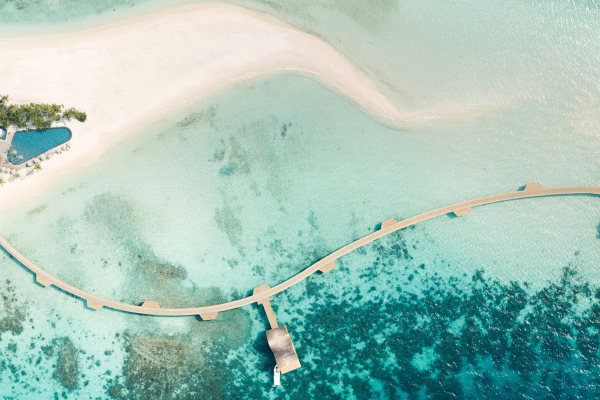 luksuzno-odmaraliste-na-maldivima-inspirisano-tradicijom-ostrva 
