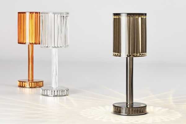kolekcija-lampi-gatsby-odrazava-simetricne-uzorke-svetlosti 