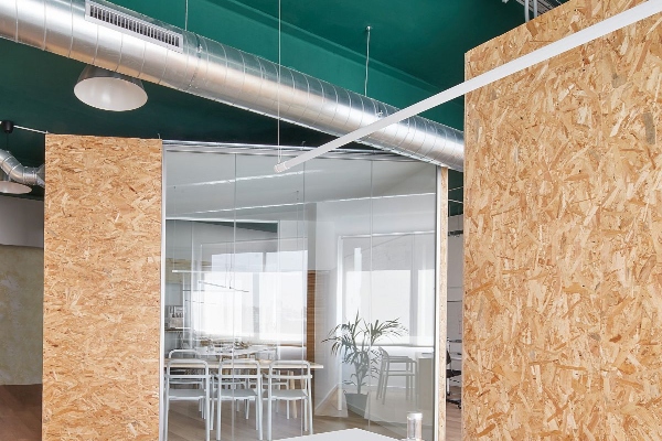 Moderna kancelarija u Barseloni od reciklažnog materijala
