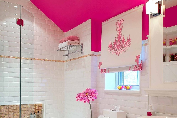 dodajte-dozu-pink-kolora-vasem-kupatilu 