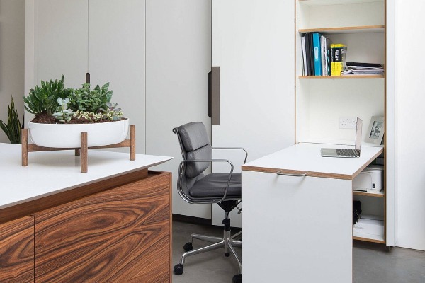 10-radnih-stolova-idealnih-za-male-prostorije 