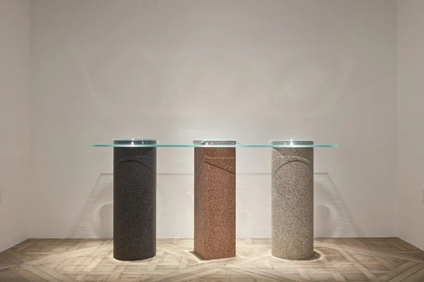 inovativan-koncept-staklenih-stolova 