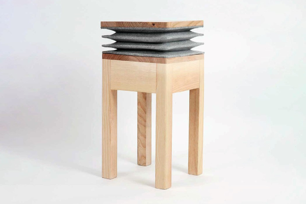 minimalisticka-muzicka-stolica 