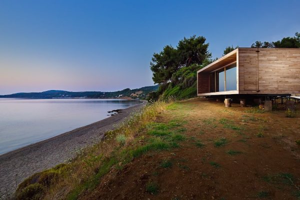 Za letovanje iz snova – iznajmite drvenu kućicu od 34 m2 na Halkidikiju