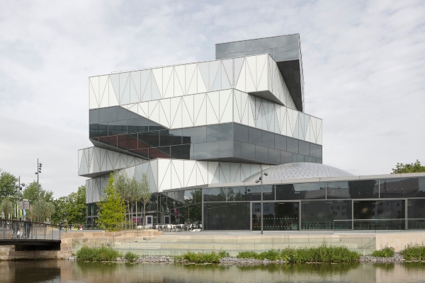 Zgrada nemačkog muzeja omogućava spiralni pogled na nauku