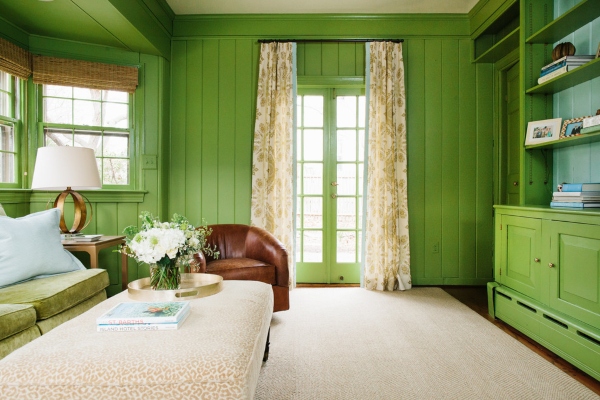 dnevna-soba-dizajnirana-da-leci-porucuje-isprobajte-zelenu-boju-jos-danas 