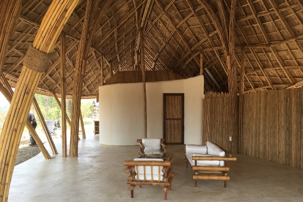 Gradnja za duh i telo: kućice od bambusa stvorene za odmor i meditaciju
