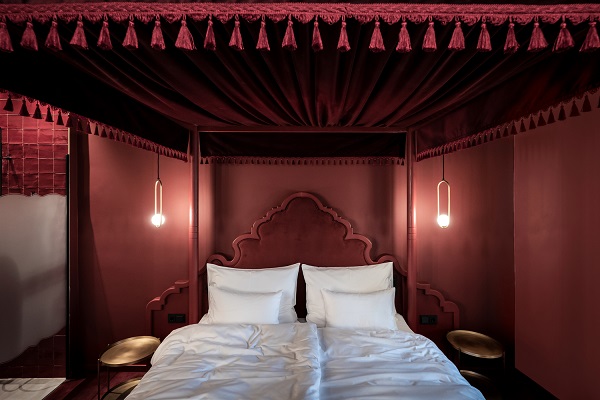 Jedan sprat, jedno iznenađenje: upoznajte misteriozan hotel u baroknom stilu