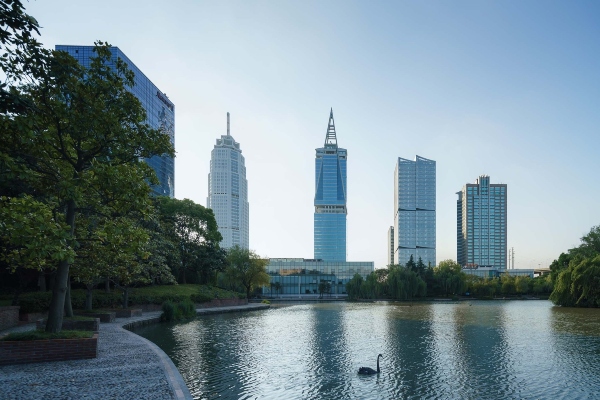 Srećna gradnja za srećniju budućnost: Šangajski medjunarodni fortune centar