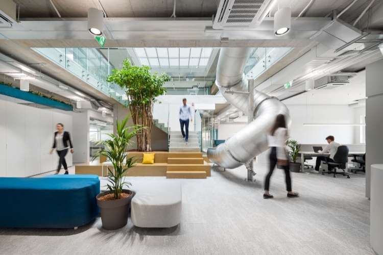  Moderna udobna kancelarija predstavlja inovativni dizajn za budućnost