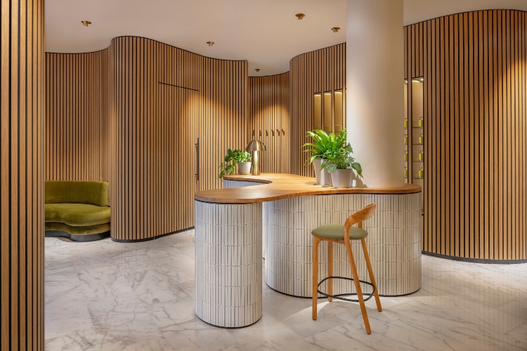  Dizajn holandskog salona za masažu oslanja se na prirodne materijale