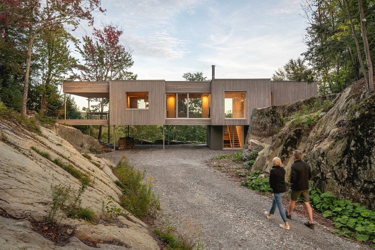 "Šumska" kuća koja teži simbiozi sa prirodnim okruženjem