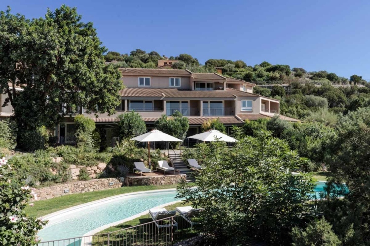  Conrad Chia Laguna Sardinia je renomirani hotel sa pet zvezdica na jugu Sardinije