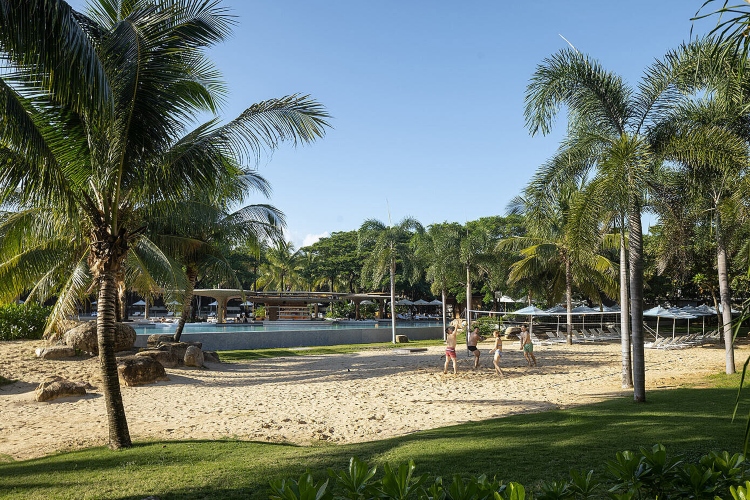 under-the-tree-beach-club-luksuzni-kineski-hotel-11 