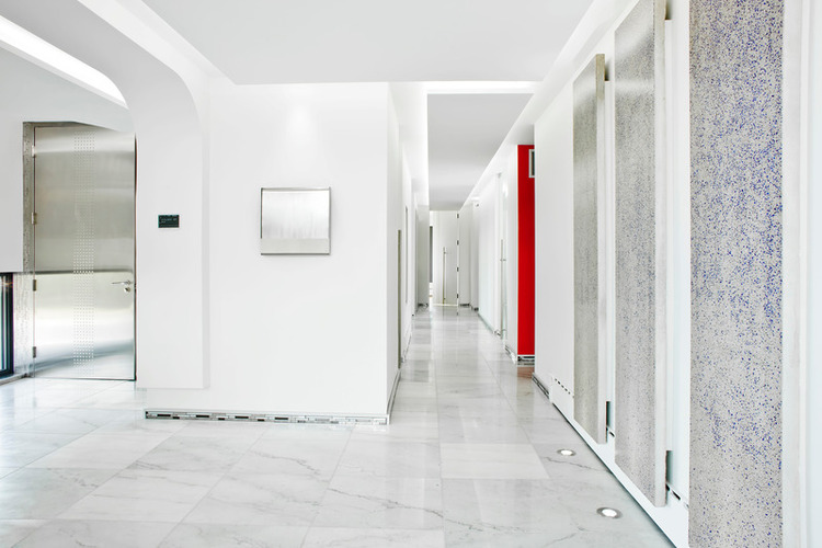 porodican-dom-u-savremenom-stilu-5 