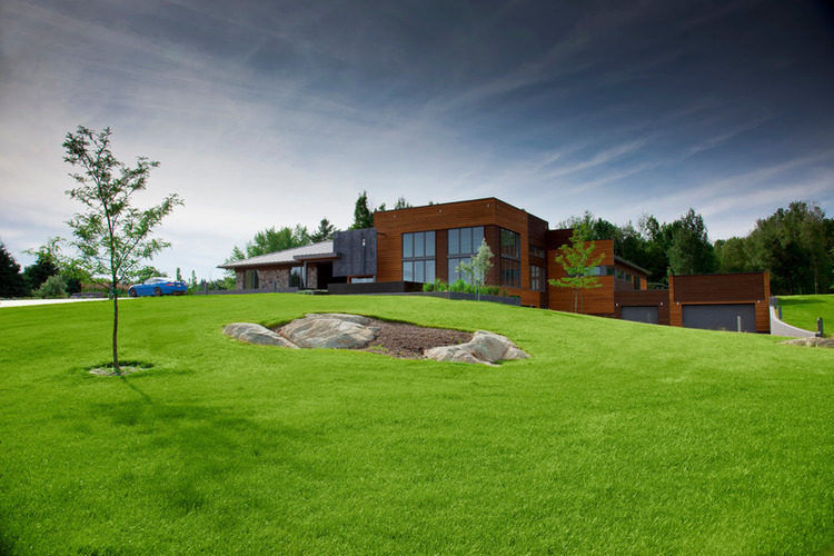 porodican-dom-u-savremenom-stilu-11 