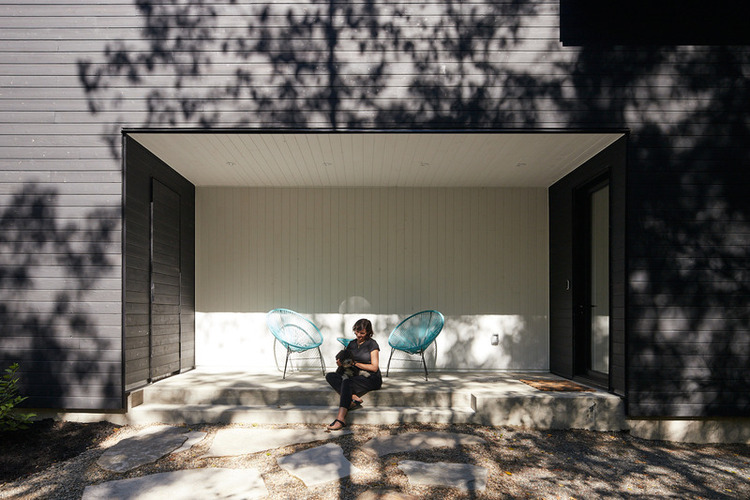 vikendica-na-jezeru-sa-krovnom-terasom-4 