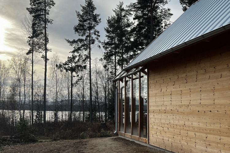 kuca-biblioteka-od-drveta-i-stakla-12 