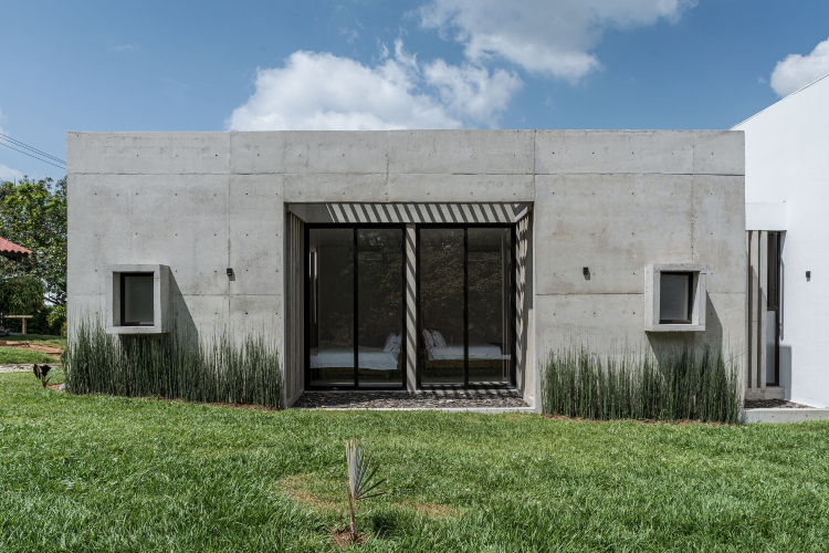 betonska-kuca-minimalisticki-stil-gradnje-8 