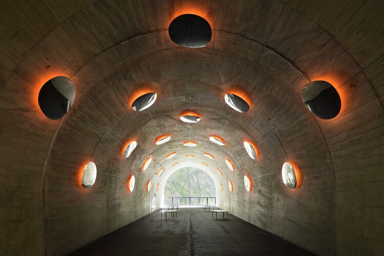 tunel-svetlosti-u-japanu-6 