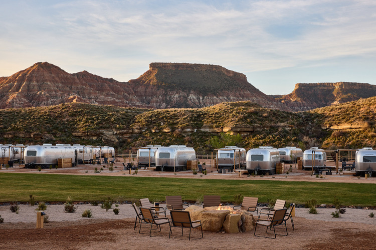 autocamp-joshua-tree-clubhouse-7 