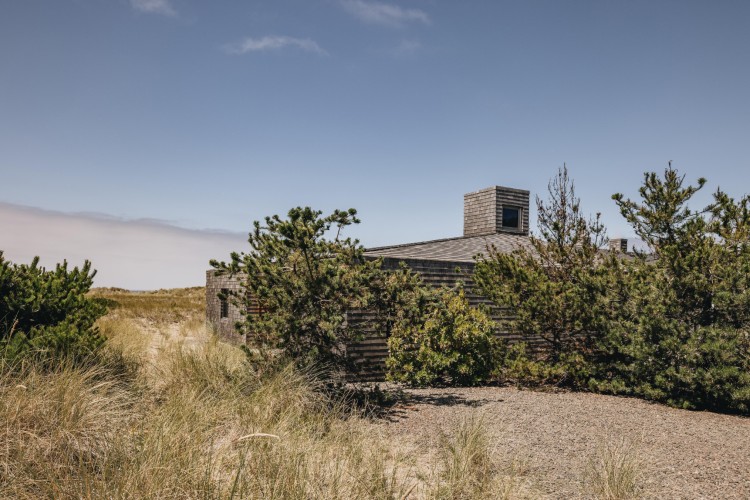 dune-house-moderna-drvena-kuca-na-obali-oregona-10 