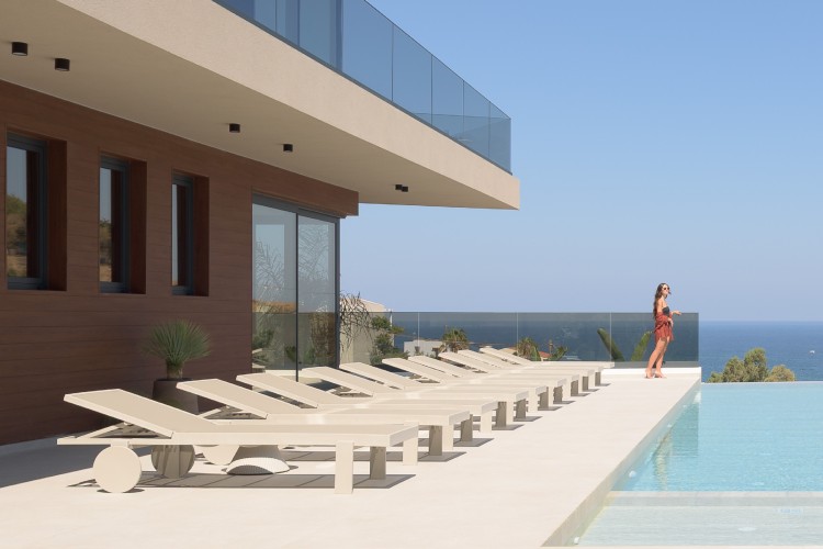 villa-ayeria-krit-luksuzna-mediteranska-vila-bazen-pogled-na-more-5 