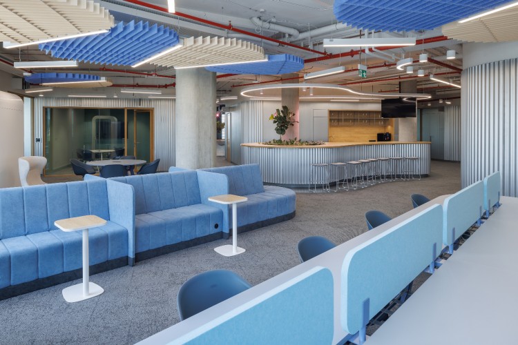 futuristicka-kancelarija-prag-cnc-active-offices-17 