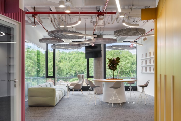 futuristicka-kancelarija-prag-cnc-active-offices-14 