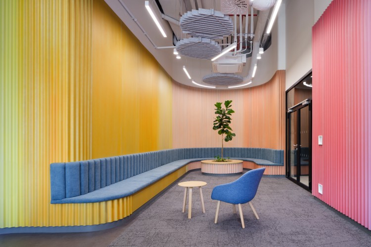 futuristicka-kancelarija-prag-cnc-active-offices-8 