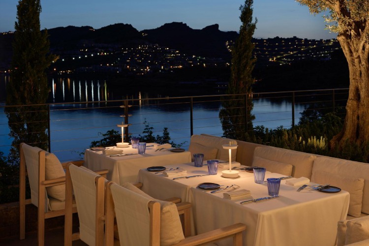 the-bodrum-edition-restorani-urbanjobs-enterijer-17 