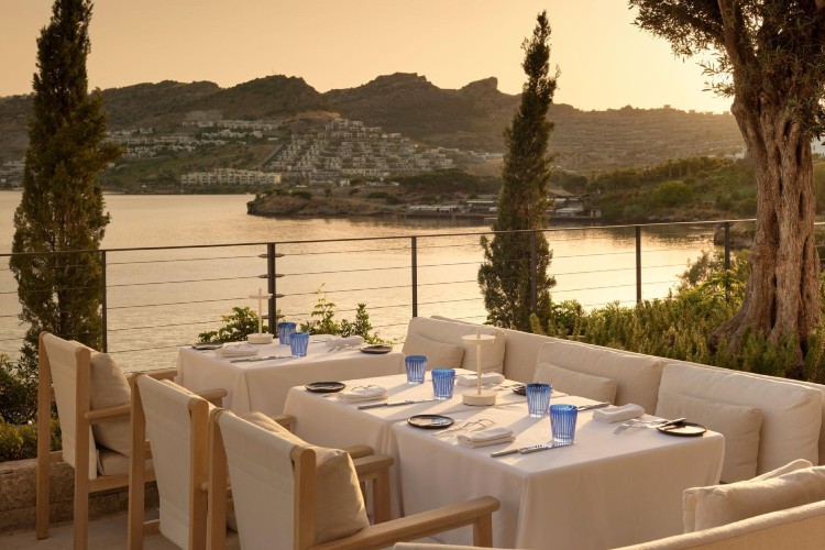 the-bodrum-edition-restorani-urbanjobs-enterijer-12 
