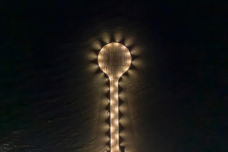 04 