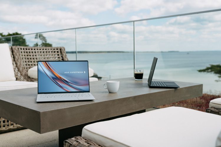 asus-expertbook-ultra-poslovni-laptop-intel-core-ultra-3k-oled-ai-tehnologija-premium-poslovna-tehno 