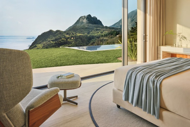 sky-pool-villas-lefay-lago-di-garda-luksuzni-enterijer-7 