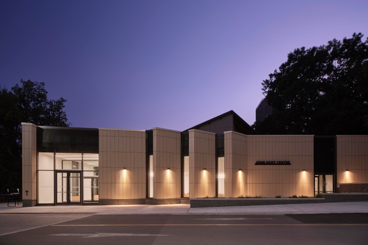 john-hunt-student-life-centre-toronto-arhitektura-3 